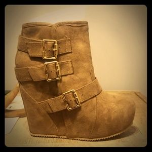 Size 9 heel booties